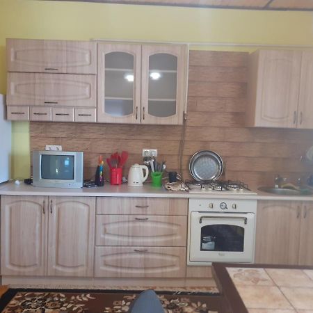 Guest House Viktoria Yaremtche Extérieur photo