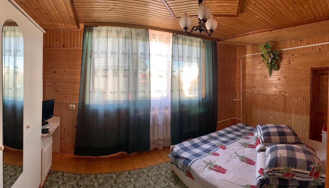 Guest House Viktoria Yaremtche Extérieur photo